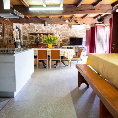 Casa Castanhas - Near Gerês *