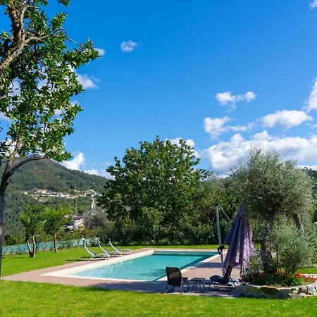 Casa Castanhas - Near Gerês Hébergement de vacances