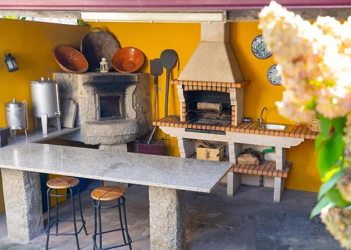 Будинок відпочинку Casa Castanhas - Near Geres *